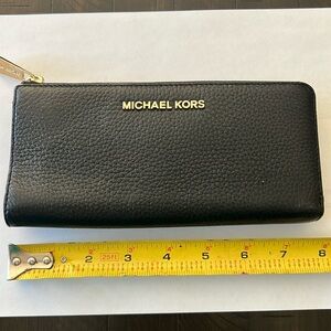 Michael Kors Pebble Leather Wallet